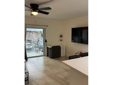 LUXURY STUDIO IN PREMIER INTRACOASTAL HIGH-RISE-FULLY FURNISHED - photo 15