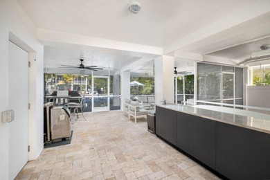 Modern elegance defines this exceptional custom-built waterfront - photo 5