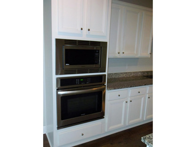 Priced to sell. Spacious 5-bedroom, 3 bath 1 story home, enter - photo 36