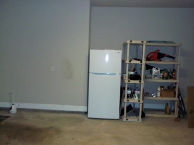 Priced to sell. Spacious 5-bedroom, 3 bath 1 story home, enter - photo 39