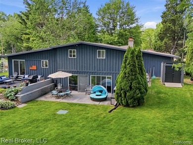 Stunning All-Sports Lakefront Living! Experience lake living at - photo 10