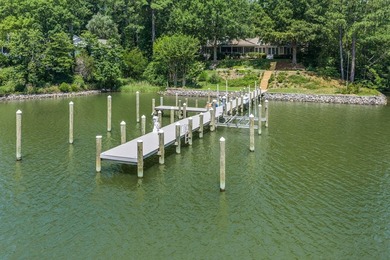 This light filled contemporary home, located on Carter's Creek - photo 3