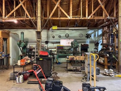 Auction Property! Live onsite auction Thur July 16 10:01 AM - photo 8