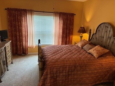 Perched on the top floor for maximum privacy, this beautifully - photo 26