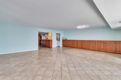 Where every day feels like a vacation! A Rare 3 bedroom, 2 bath - photo 9