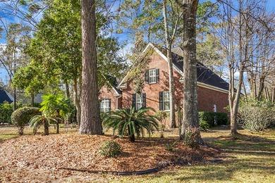 Welcome to luxury living in the highly sought-after gated - photo 4