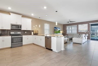 Experience the perfect blend of luxury, space, and investment - photo 2