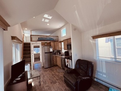 Escape to lakeside living at Klink's Resort on Williams Lake - photo 5