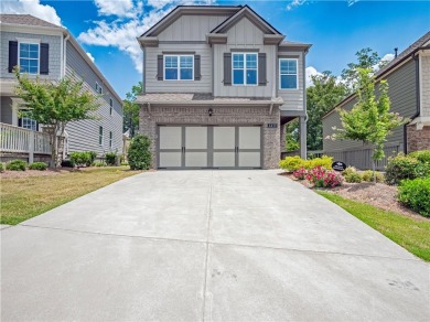 Looper Lake Home For Sale in Flowery Branch Georgia