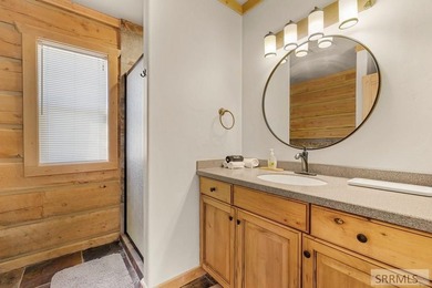 Views for days, priced to sell! This updated log cabin boasts - photo 11