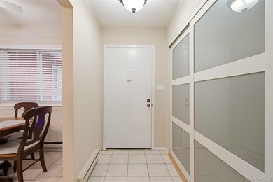 Bright 1 Bedroom Unit in the Highly-Desired Fairfield Saint - photo 12