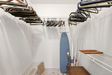 Bright 1 Bedroom Unit in the Highly-Desired Fairfield Saint - photo 15