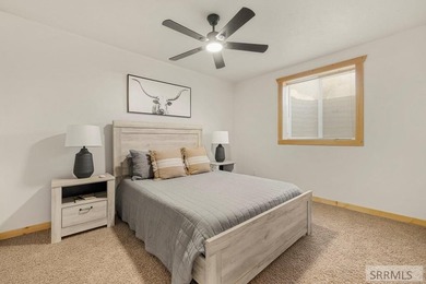 Views for days, priced to sell! This updated log cabin boasts - photo 17