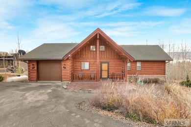 Views for days, priced to sell! This updated log cabin boasts - photo 25