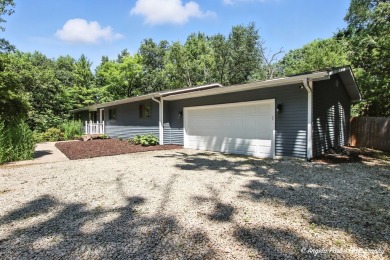 Lake Home For Sale in Wonder Lake, Illinois