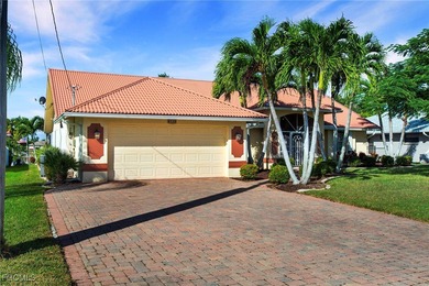 Cape Coral Lakes Area Home For Sale in Cape Coral Florida