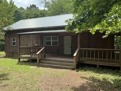 LAKEFRONT CABIN WITH 2 STALL PRIVATE DOCK & approx. 242 feet of - photo 3