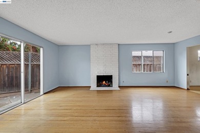 Highly desirable PARKMONT home located on a quiet cul-de-sac a - photo 11