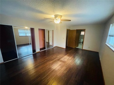 Enjoy beautiful Table Rock Lake with this very nice 3BR, 2 1/5 - photo 12
