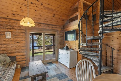 Welcome to your dream retreat on Lake Delton in the heart of - photo 12