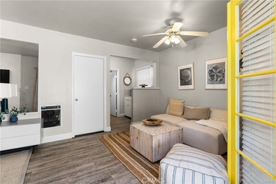 Situated on the highly sought-after *Quiet End* of Balboa Island - photo 13