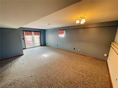 Enjoy beautiful Table Rock Lake with this very nice 3BR, 2 1/5 - photo 16