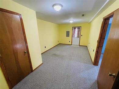 Enjoy beautiful Table Rock Lake with this very nice 3BR, 2 1/5 - photo 18