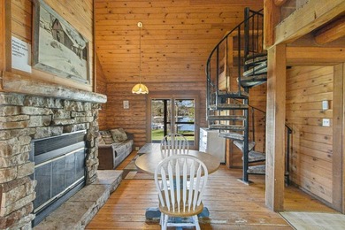 Welcome to your dream retreat on Lake Delton in the heart of - photo 18