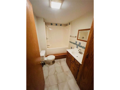 Enjoy beautiful Table Rock Lake with this very nice 3BR, 2 1/5 - photo 21