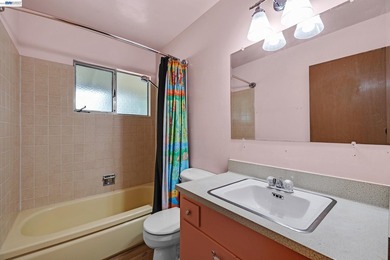 Highly desirable PARKMONT home located on a quiet cul-de-sac a - photo 22