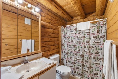 Welcome to your dream retreat on Lake Delton in the heart of - photo 24