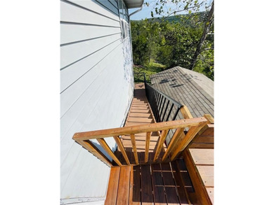 Enjoy beautiful Table Rock Lake with this very nice 3BR, 2 1/5 - photo 25