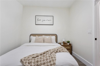 ****Fully furnished and move-in ready-just bring your - photo 29