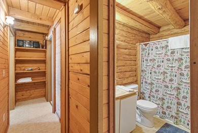 Welcome to your dream retreat on Lake Delton in the heart of - photo 31