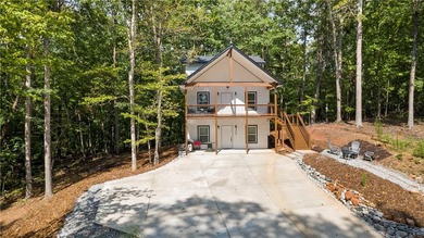****Fully furnished and move-in ready-just bring your - photo 33
