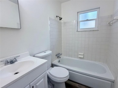 THE ULTIMATE MAJOR-UPDATE GEM IN ST. PETE! Avoid the massive - photo 8