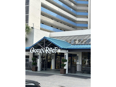This large ocean view end unit with two balconies, two bedrooms - photo 1