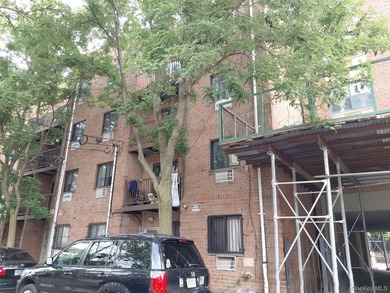 This Condo Features 1 Bedrooms, Full Baths, & Eat In Kitchen - photo 1