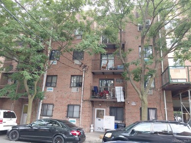 This Condo Features 1 Bedrooms, Full Baths, & Eat In Kitchen - photo 2