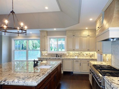 ***RARE OPPORTUNITY IN ST. ALBANS - TBB - LUXURIOUS NEW - photo 31