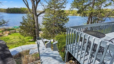 **BACK ON MARKET TO NO FAULT OF SELLERS** Enjoy lakefront living - photo 4