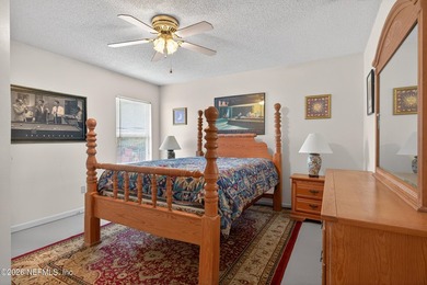 Beautifully situated on a large cul-de-sac lot, this 4-bedroom - photo 34
