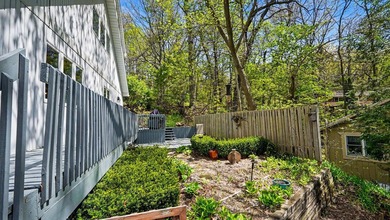 **BACK ON MARKET TO NO FAULT OF SELLERS** Enjoy lakefront living - photo 5