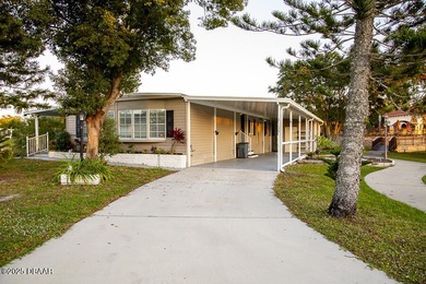 (private lake, pond, creek) Home For Sale in Port Orange Florida