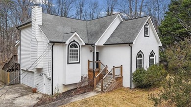 Lake Allatoona Home For Sale in Acworth Georgia