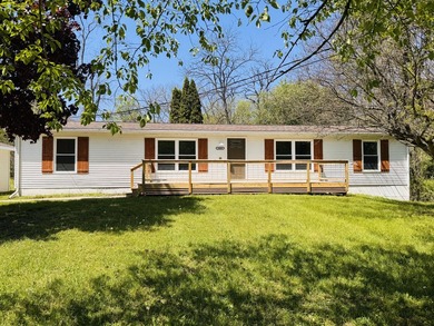 Back on Market due to no fault of the seller! Welcome home to - photo 1