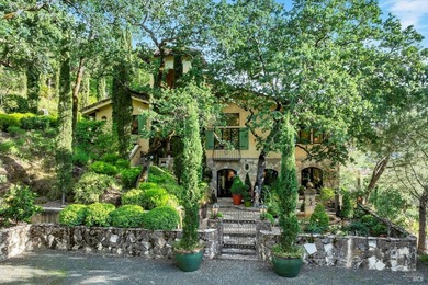 120 Acre Napa Valley gated estate with antique Italian tile roof - photo 4
