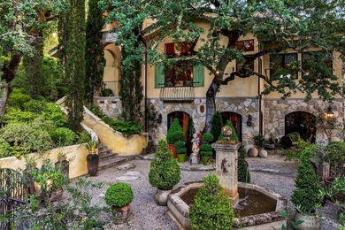 120 Acre Napa Valley gated estate with antique Italian tile roof - photo 5
