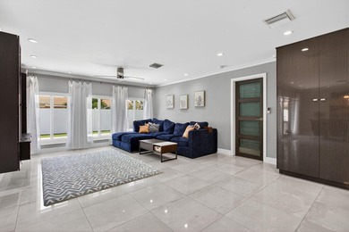 Sought after Coral Ridge Country Club Estates! Oversized 3 bed 3 - photo 14