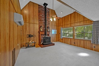 Charming 3-Bed, 2-Bath Lake Texoma Retreat on Two Wooded Lots - photo 17